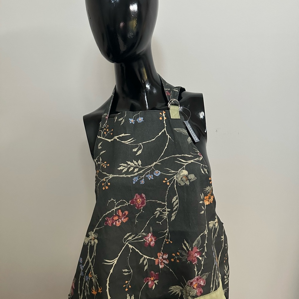 Rich green Floral Garden Apron with Adjustable Neck & Back Straps.